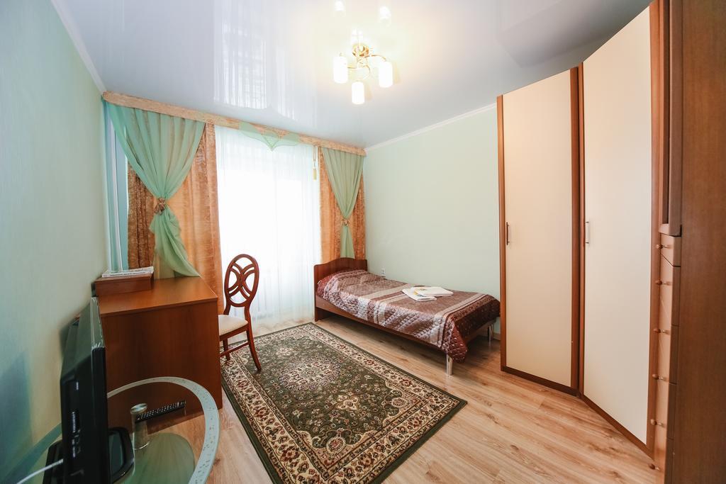 Sary Arka Hotel Pavlodar Ngoại thất bức ảnh