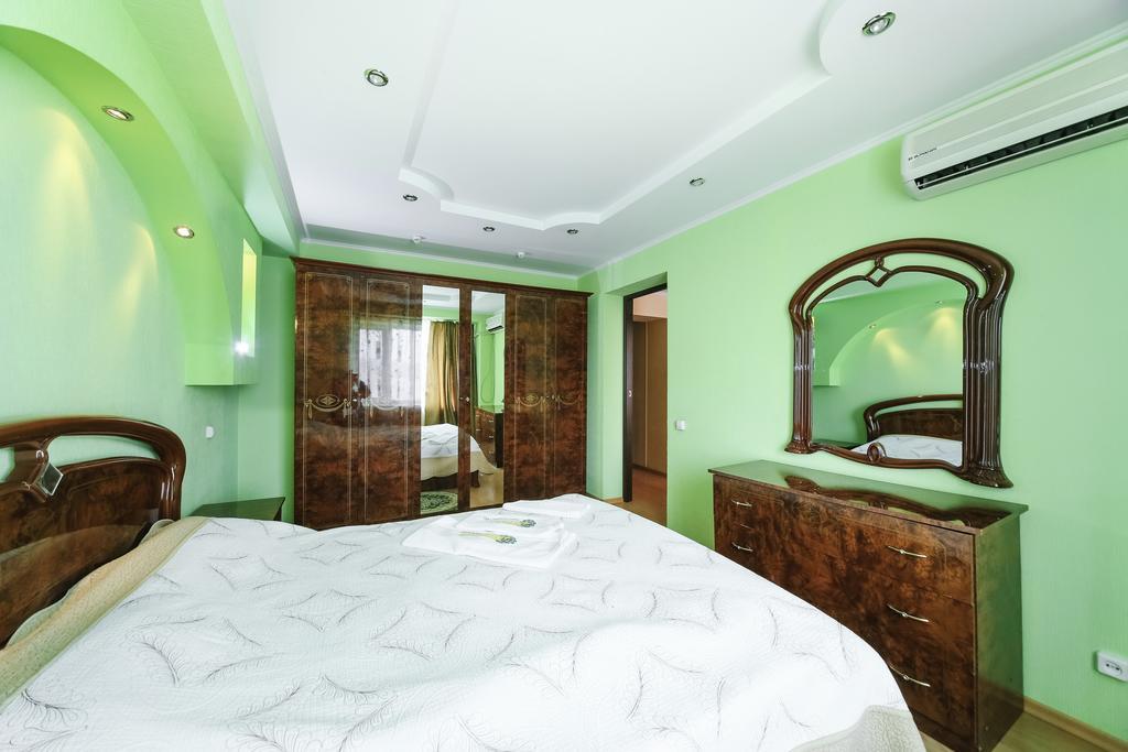 Sary Arka Hotel Pavlodar Ngoại thất bức ảnh