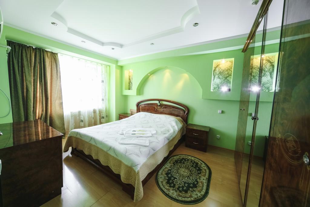Sary Arka Hotel Pavlodar Ngoại thất bức ảnh