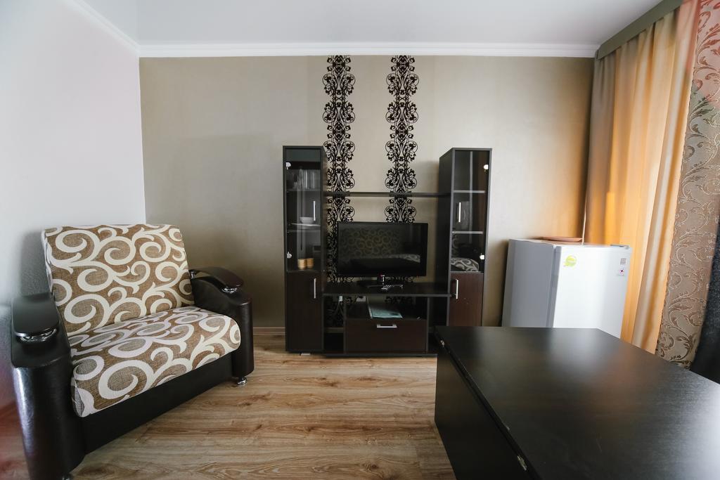 Sary Arka Hotel Pavlodar Ngoại thất bức ảnh