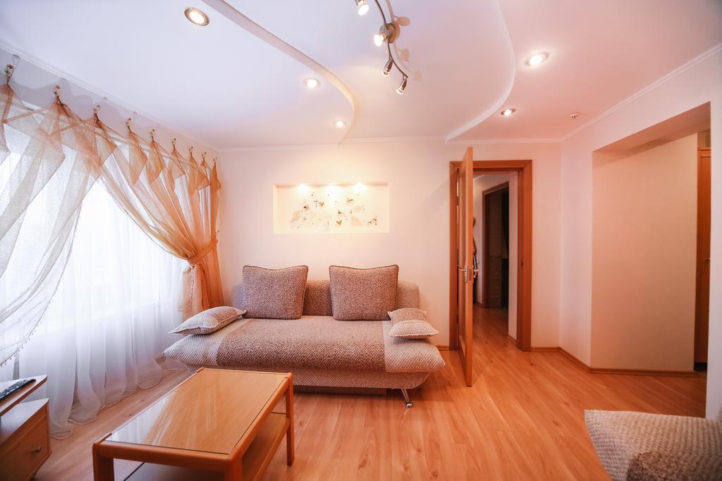 Sary Arka Hotel Pavlodar Ngoại thất bức ảnh