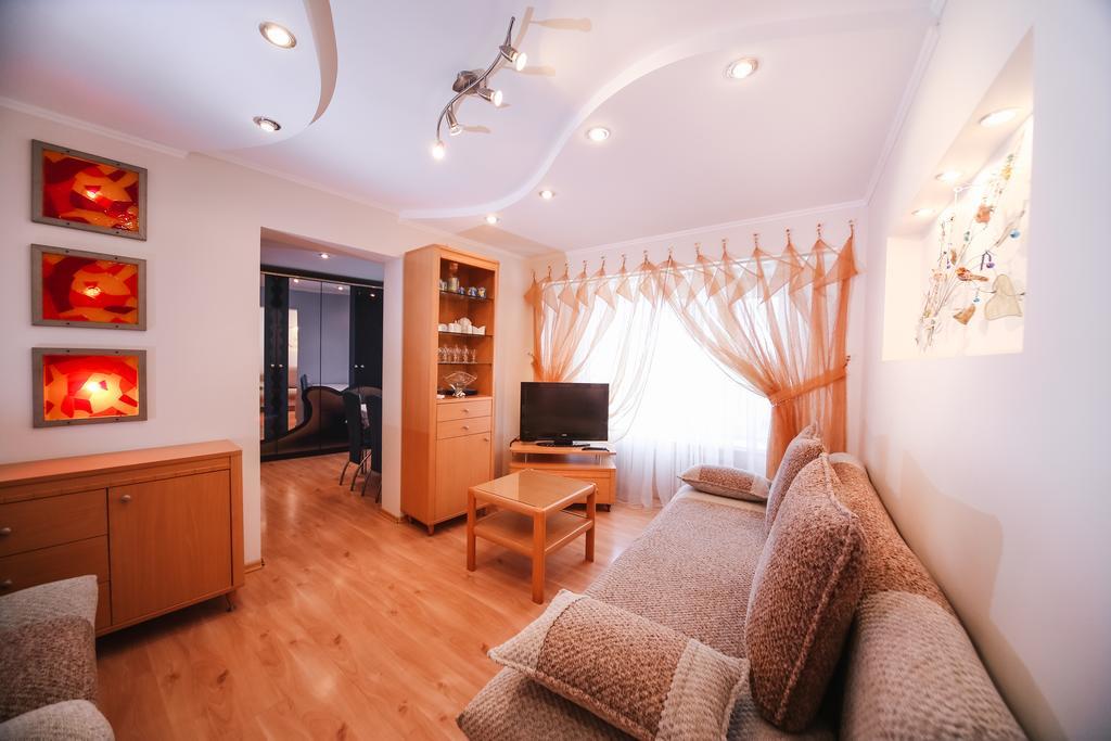 Sary Arka Hotel Pavlodar Ngoại thất bức ảnh