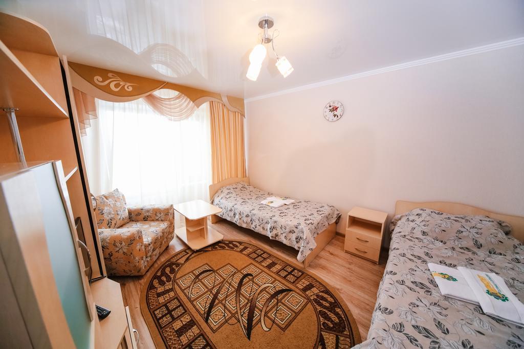 Sary Arka Hotel Pavlodar Ngoại thất bức ảnh