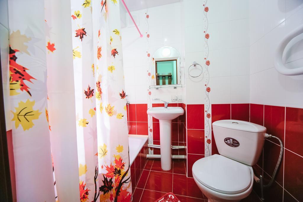 Sary Arka Hotel Pavlodar Ngoại thất bức ảnh