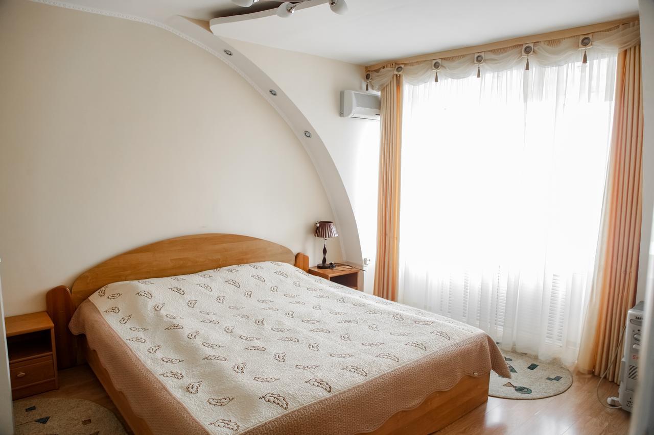 Sary Arka Hotel Pavlodar Ngoại thất bức ảnh