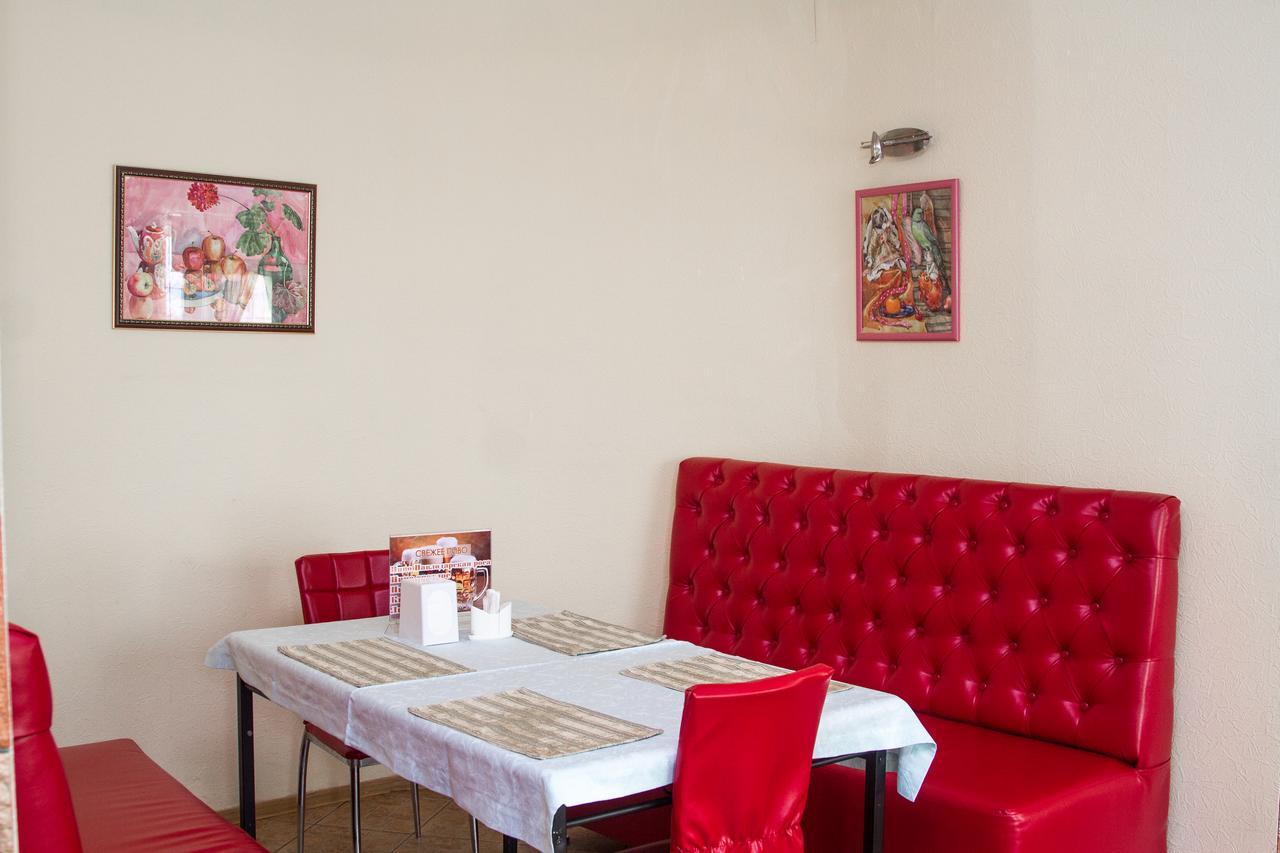 Sary Arka Hotel Pavlodar Ngoại thất bức ảnh