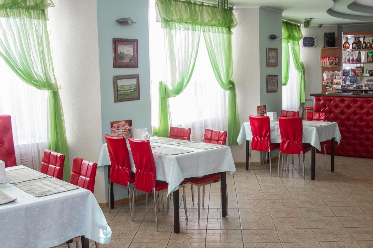 Sary Arka Hotel Pavlodar Ngoại thất bức ảnh